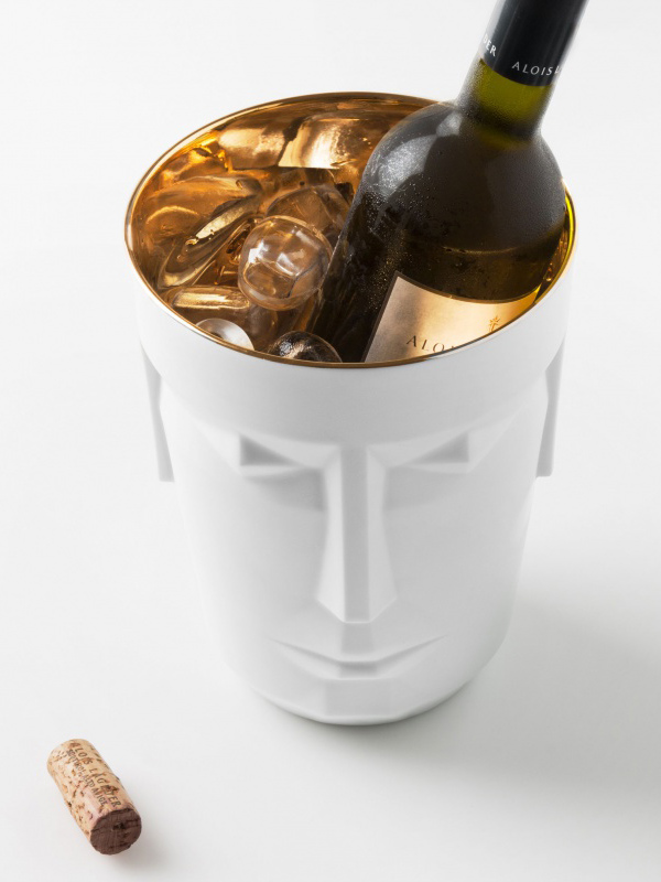 Furstenberg. Cooler Prometheus na wino porcelanowy biały satyna ze złotym 24 karatowym wnętrzem marki Sieger by Furstenberg.