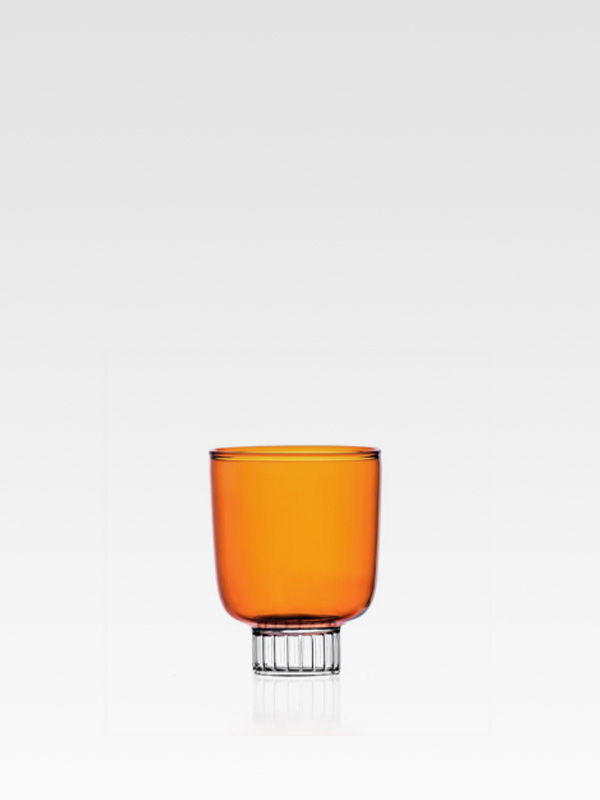 Margherita-Rui-Liberta-09352279-Amber-Wine-Stemmed-Glass-Ph.-Studio-Internazionale